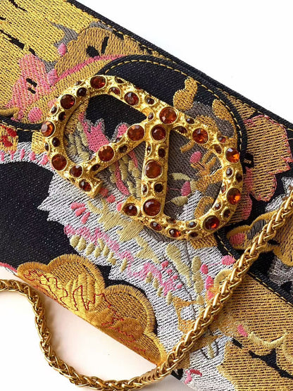 VT Locò Small Shoulder Bag Floral Embroidery 20cm Black Calfskin