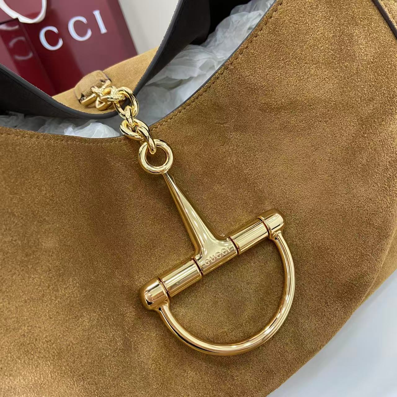 Gucci 25 Softbit 46cm Brown Gold Suede Leather 290512