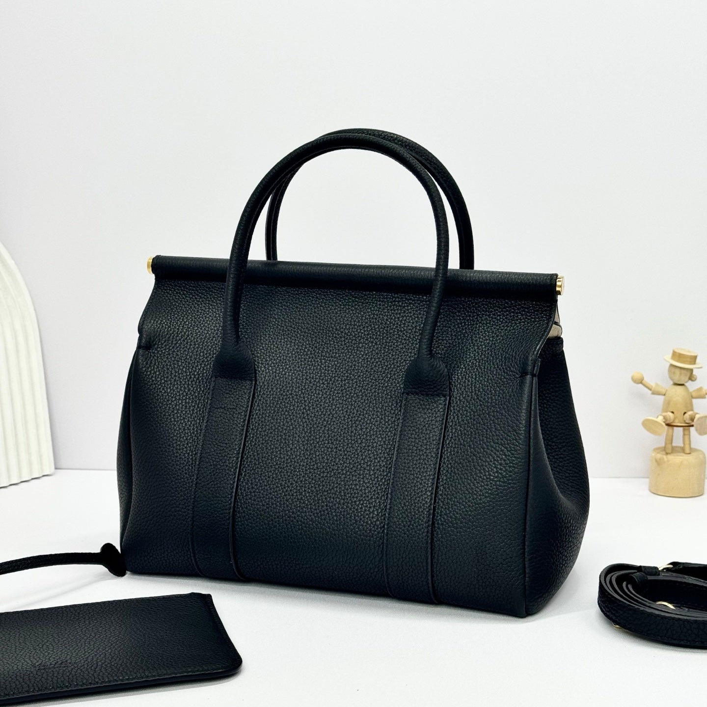 LP Loom L25  Black Lychee Pattern Calfskin 282182