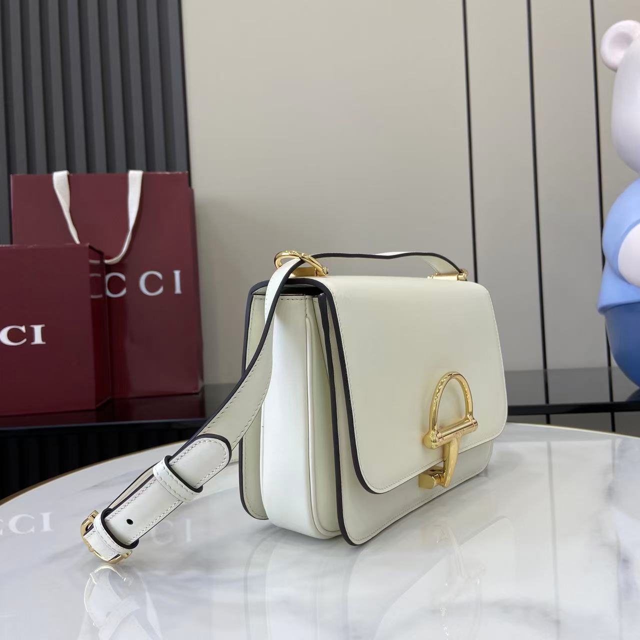 Gucci 25 Siena Bag 22.5cm White Gold Leather 292364