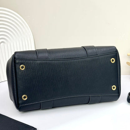LP Loom L25 Black Ripple Leather 231932