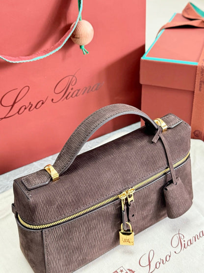 LP Extra Pouch L23 Coffee Ripple Leather 282149