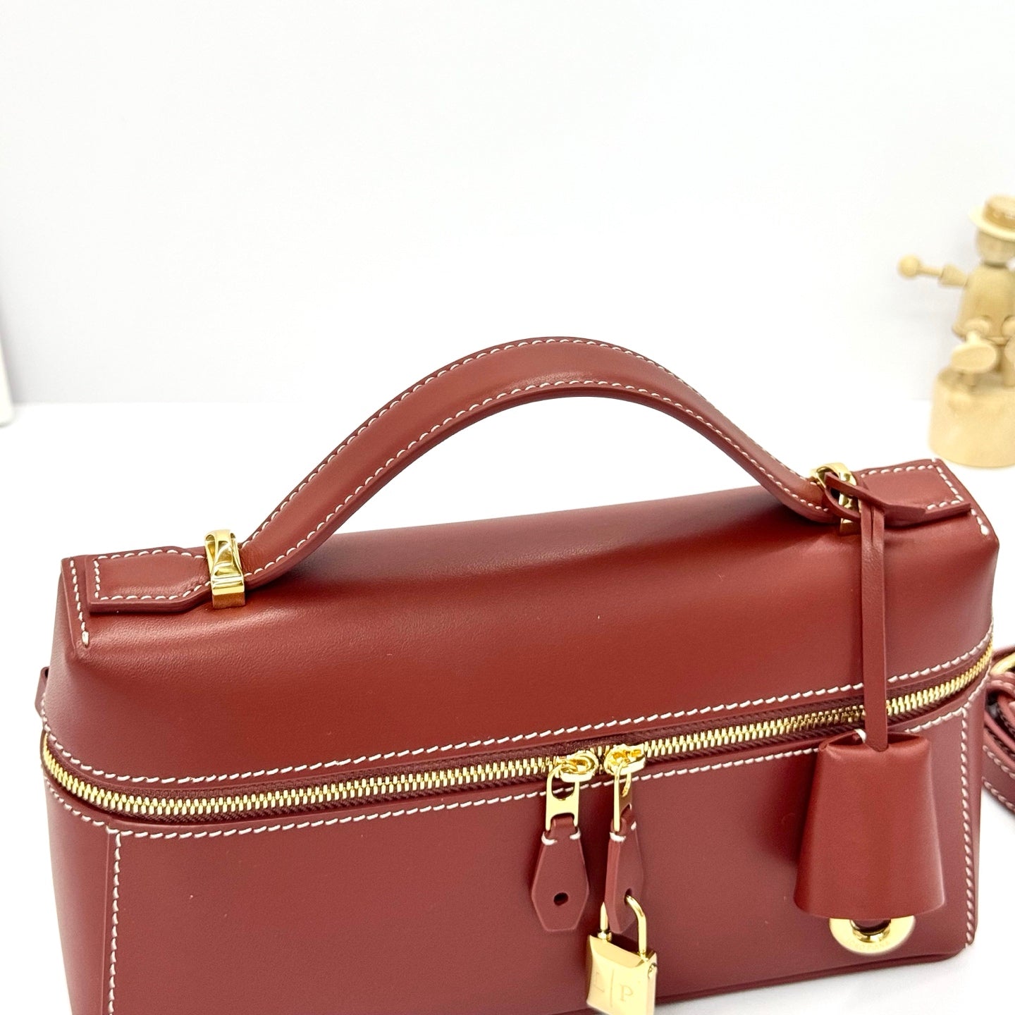 LP Extra Pouch L23 Burgundy  Smooth Calfskin 282131