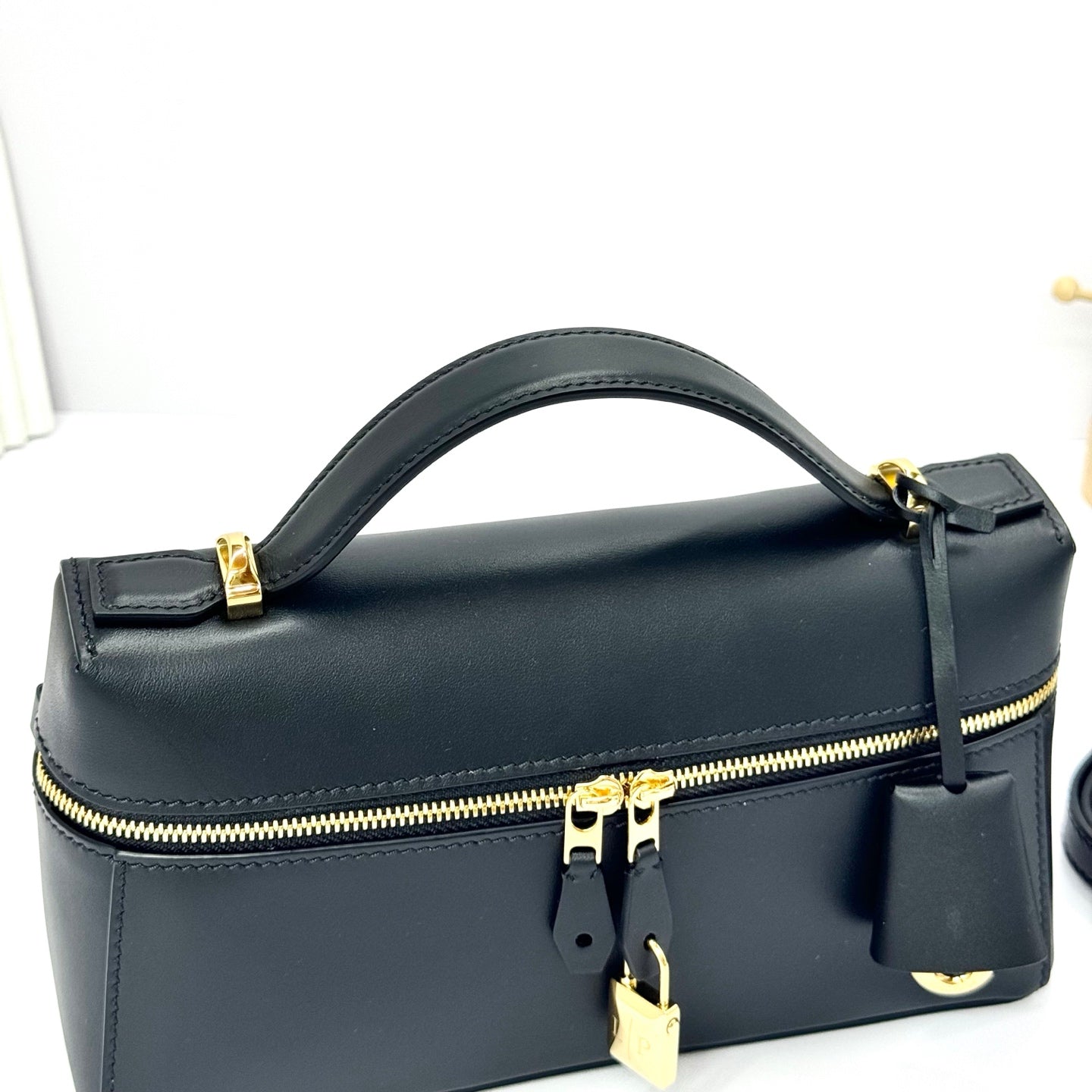 LP Extra Pouch L23 Black Smooth Calfskin 282128