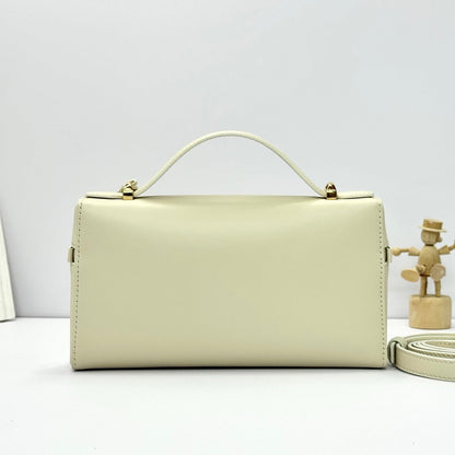 LP Extra Pouch L23 Milkshake White Smooth Calfskin 282123