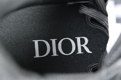 Dior B22 'Black White'