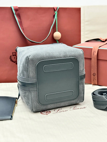 LP 2026 Bale Bucket Bag 21cm Blue-green Cowhide