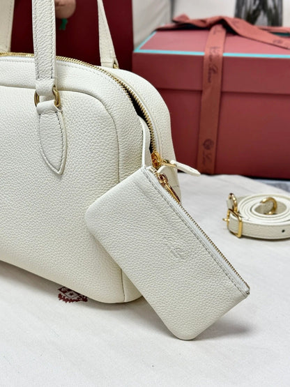 LP 2026 Needle Bag 31cm Off-white Calfskin