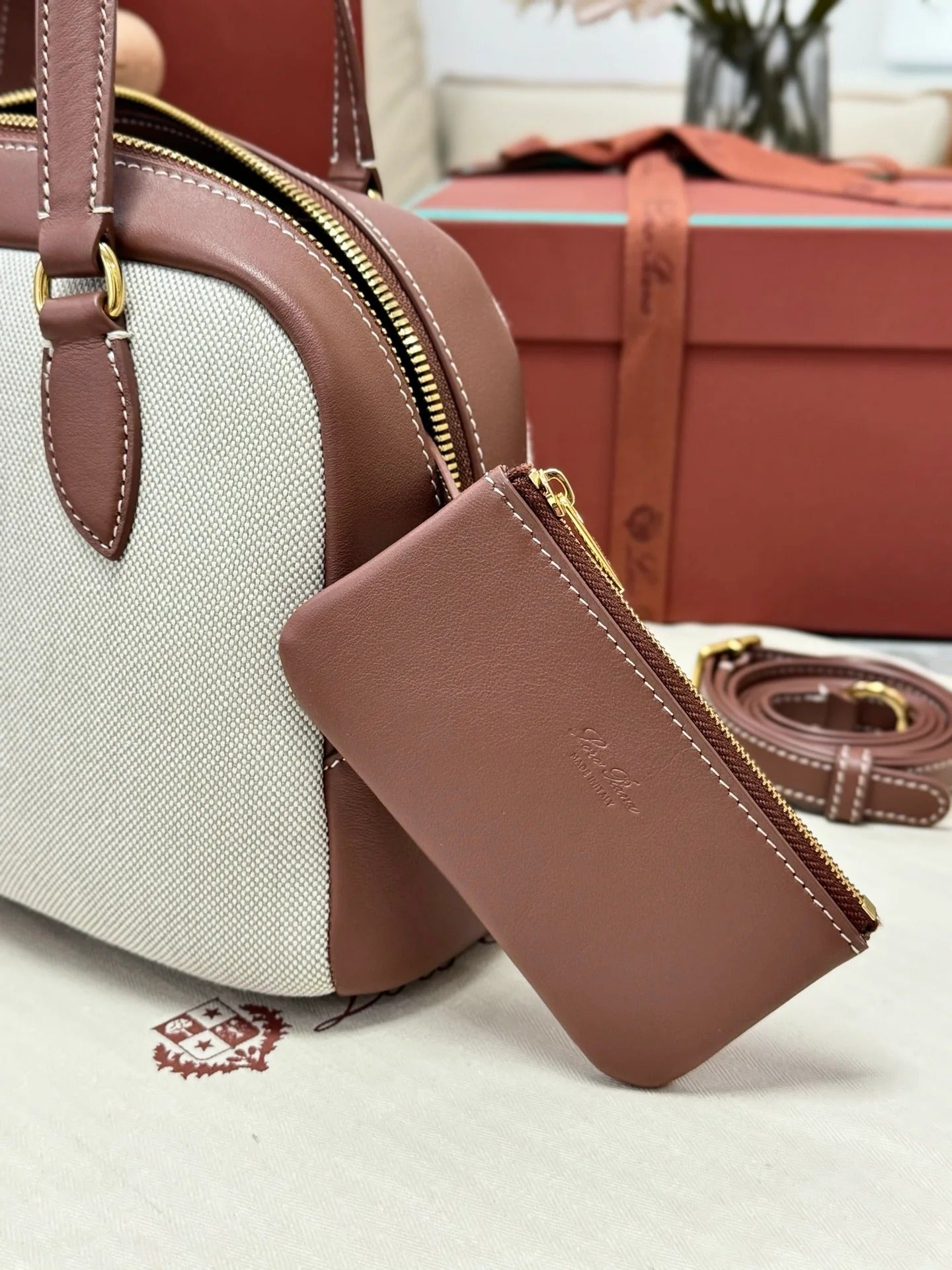 LP 2026 Needle Bag 31cm Natural/Caramel Sugar/Sun Gold Cotton Leather