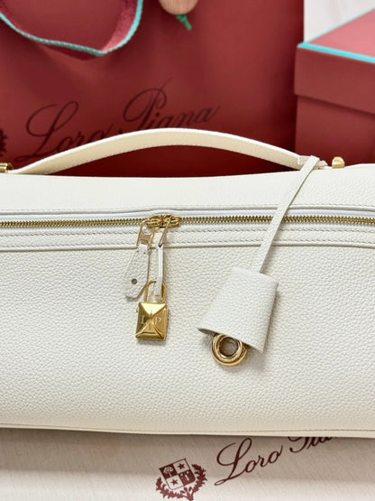 LP 2026 Extra Softy Bag L33 Off-white /Sun Gold Grained Calfskin