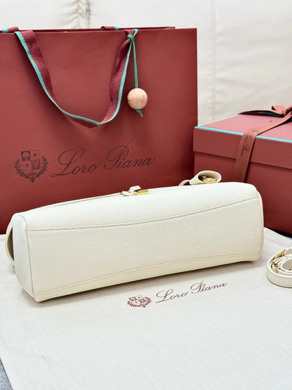 LP 2026 Extra Softy Bag L33 Off-white /Sun Gold Grained Calfskin