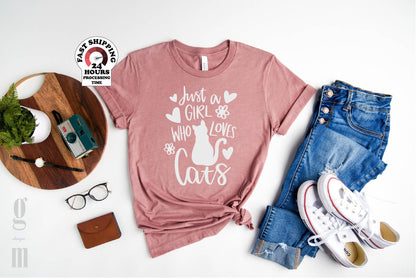 Just A Girl Who Loves Cats, Cat Shirt, Cat Mom Shirt, Women T-Shirt, Plus size,4xl,5xl