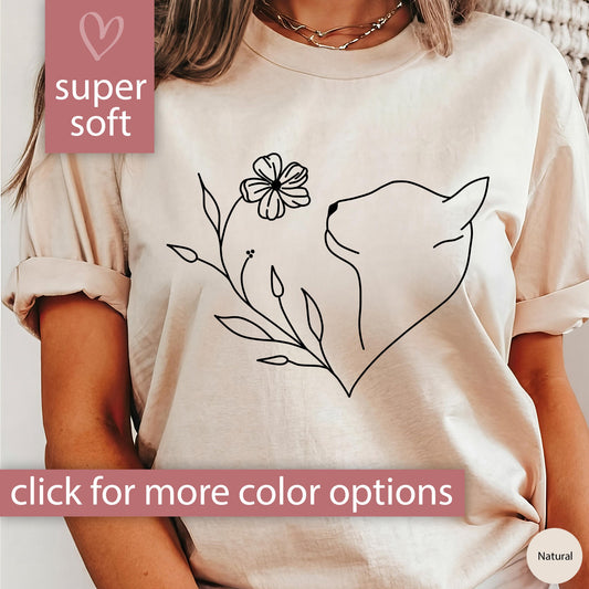 Cat Shirt for Women, Cat Lover T-Shirt for Cat Mom Gift, Cat Lover Gift for Her, Cat Gift for Cat Mom Tshirt Cute Floral Cat Gift for Women